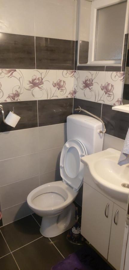 Apartman Andrea 4 Banja Luka Zimmer foto