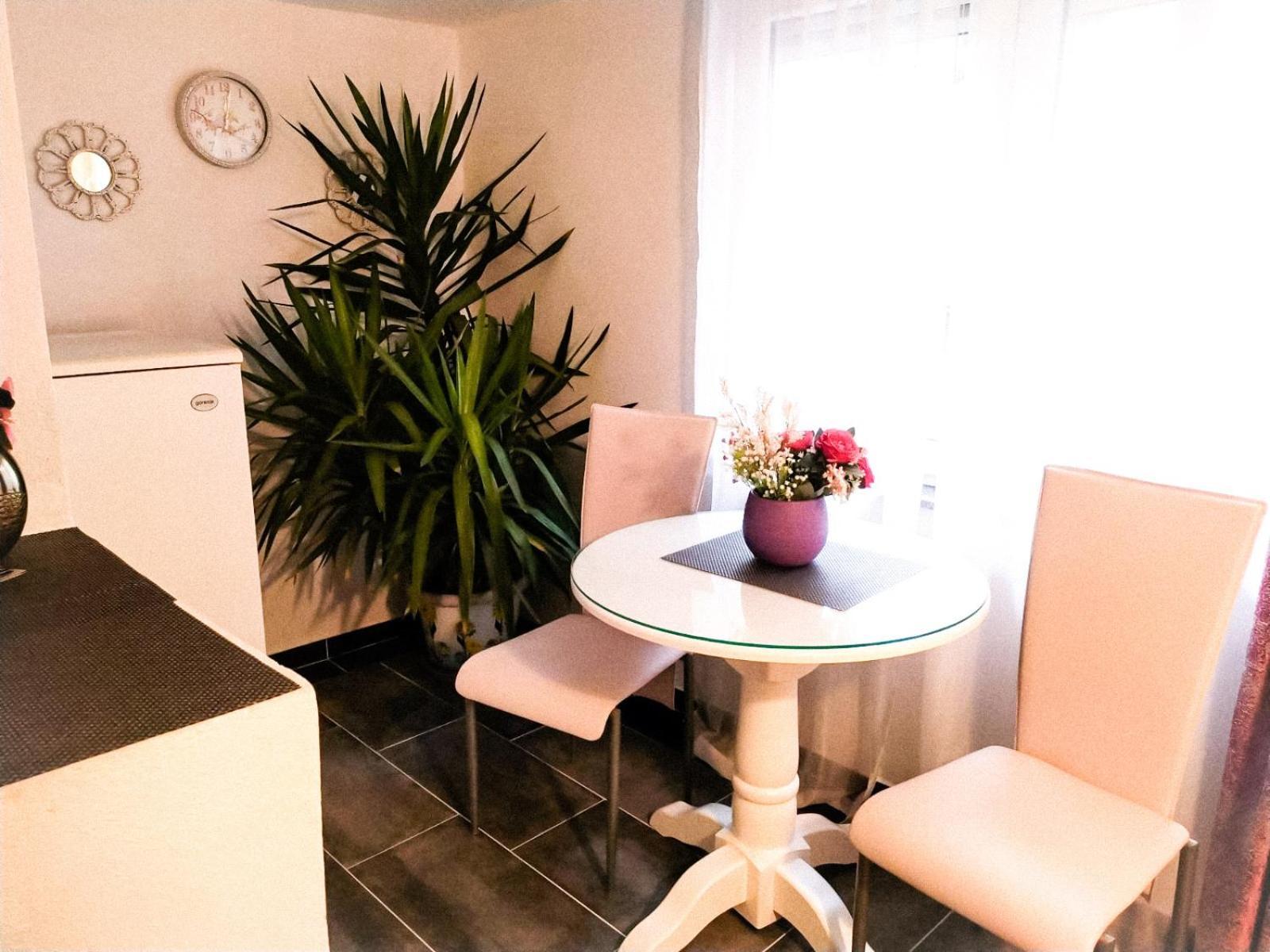 Apartman Andrea 4 Banja Luka Zimmer foto