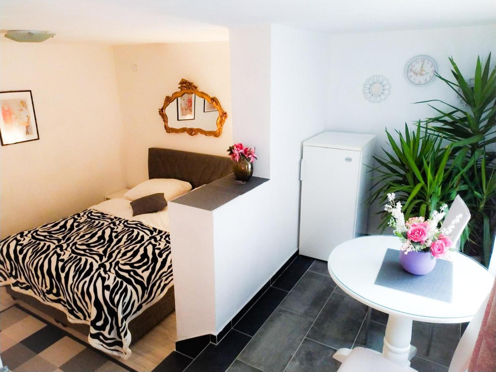 Apartman Andrea 4 Banja Luka Zimmer foto